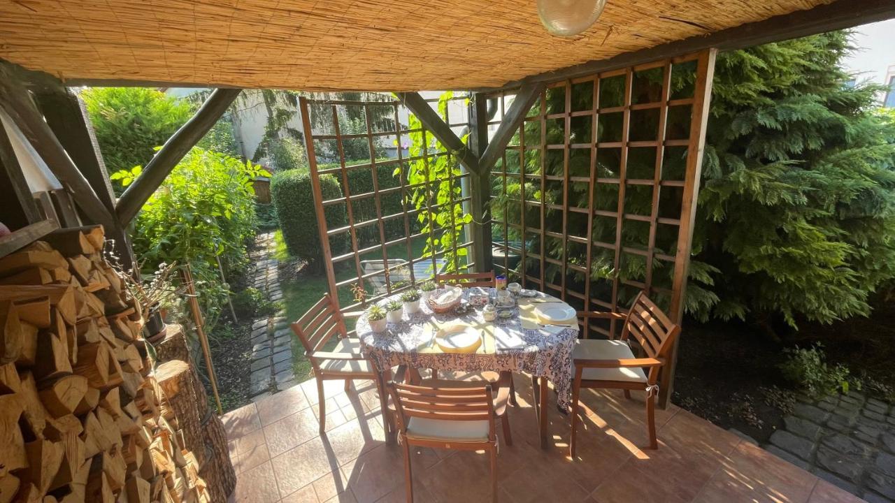 Magnolia Garden Appartement Miskolc Buitenkant foto